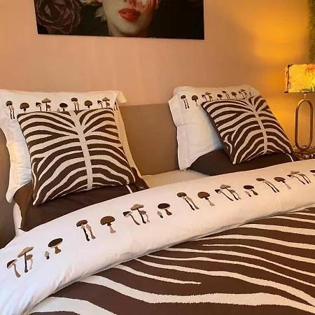 De Zeeparel בית נופש *