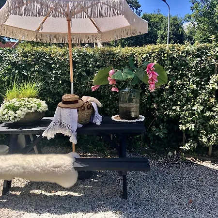 Holiday home De Zeeparel